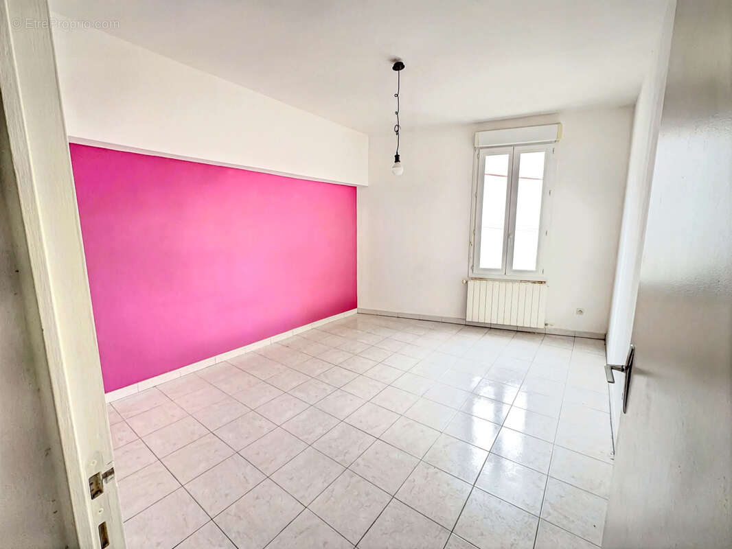 Appartement à PORT-SAINT-LOUIS-DU-RHONE