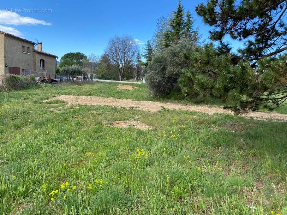 Terrain à ORAISON