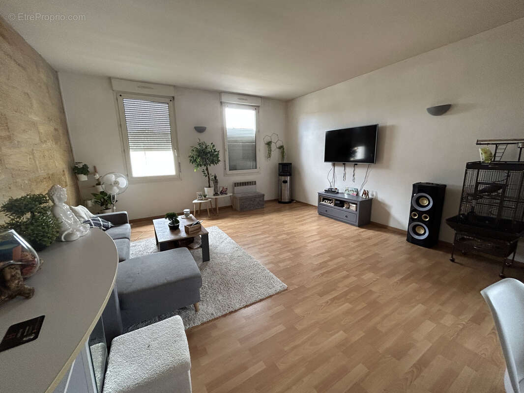 Appartement à SAINT-DENIS-DE-PILE