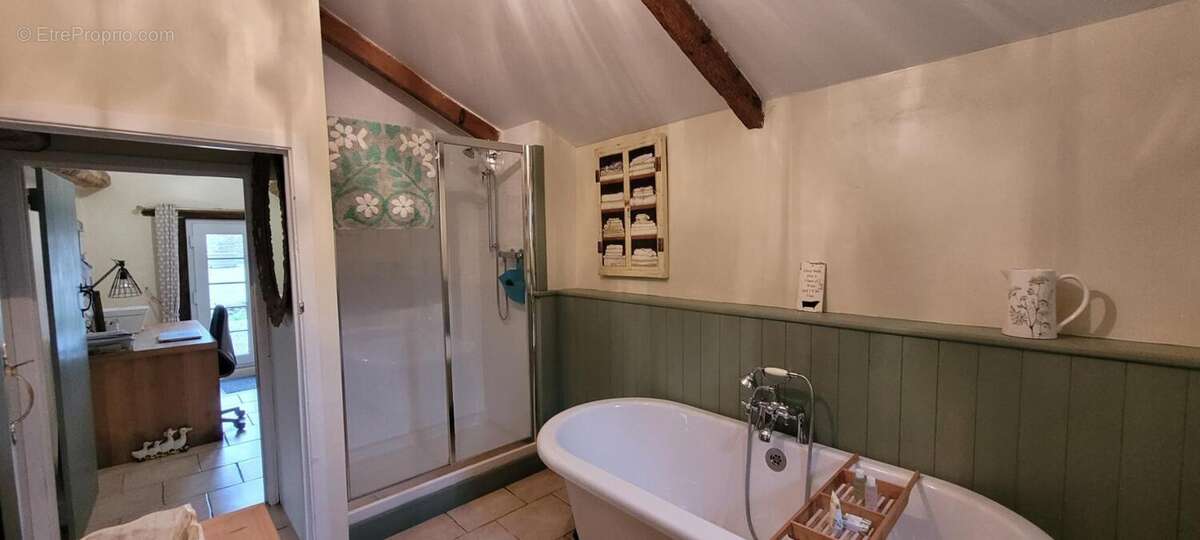 Charmant corps de ferme rénové avec gîtes, piscine et dépend - photo 11