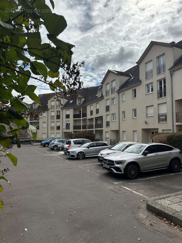 F3 avec parking coeur de ville - photo 8