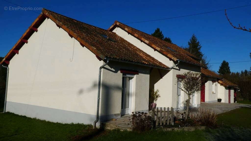 Maison à NEUVIC-ENTIER