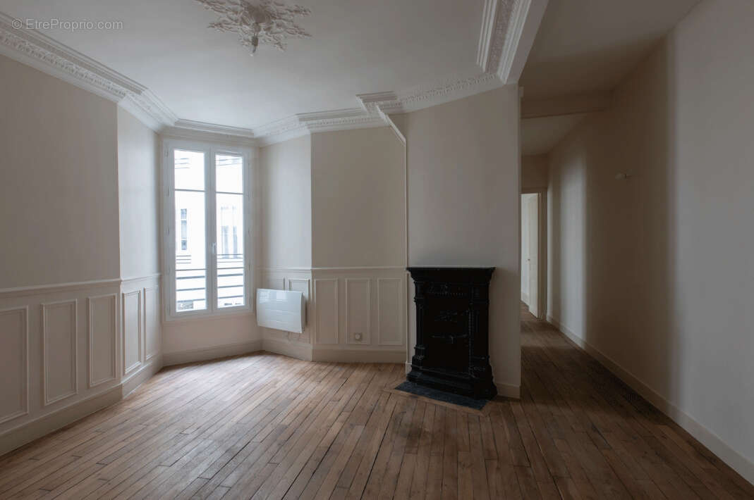Appartement à PARIS-14E