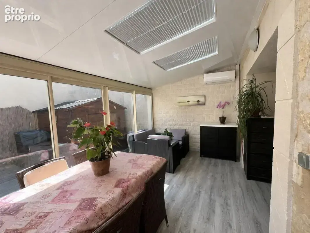 Maison 66 m² avec façade en pierre – 2 chambres, véranda et extérieur à Moulis-en-Médoc - photo 4