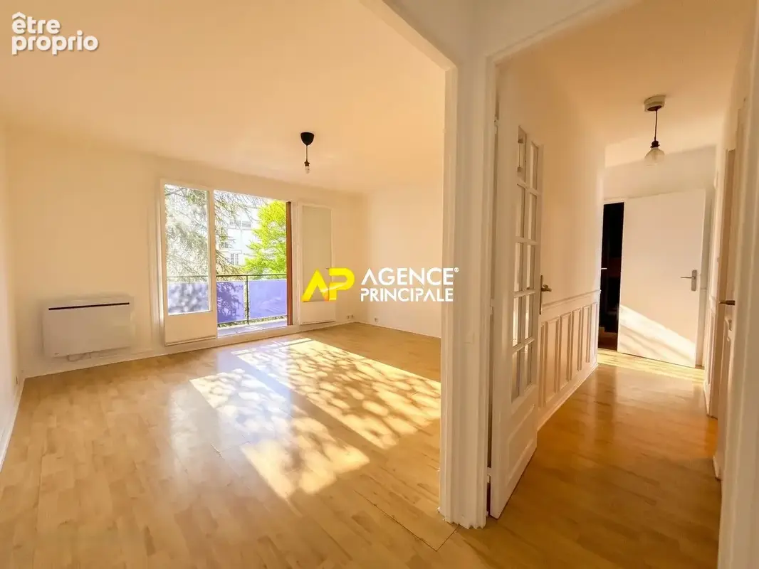 Appartement à SARTROUVILLE
