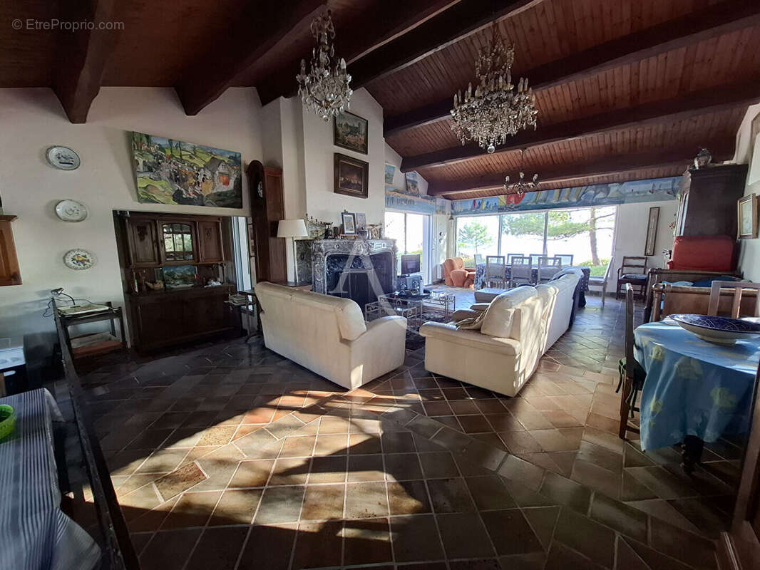 Maison 172 m² à La Tranche-Sur-Mer  - photo 4