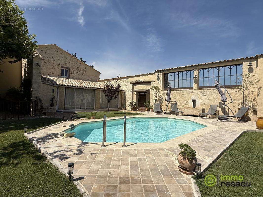 Maison 250 m² à Avignon  - photo 3