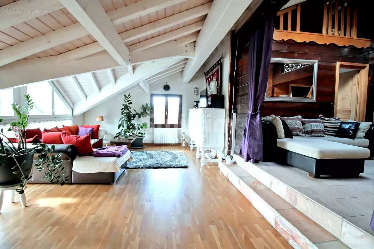 Maison à PERRIGNIER