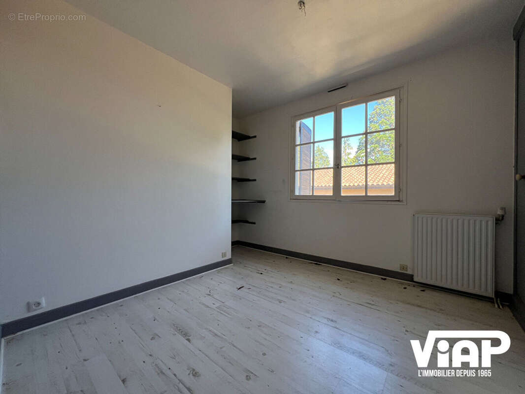 Maison de plain pied - Feytiat 5 Chambres !! 170 m2 - photo 6