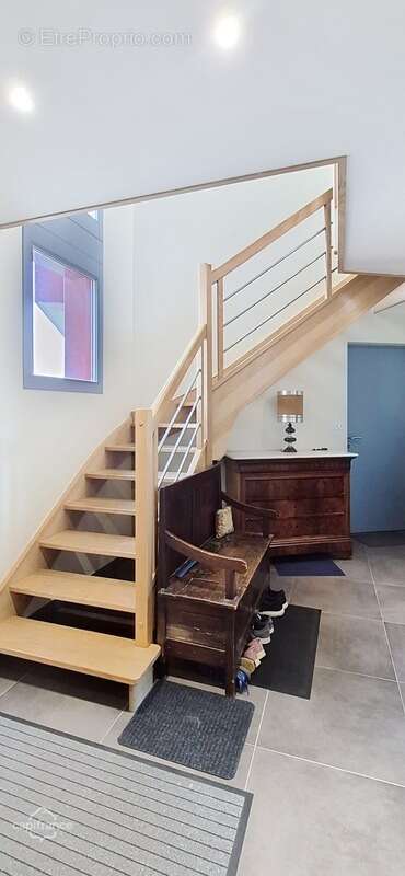 Maison à vendre 7 pièces CHAVANNES SUR SURAN (01) - photo 17