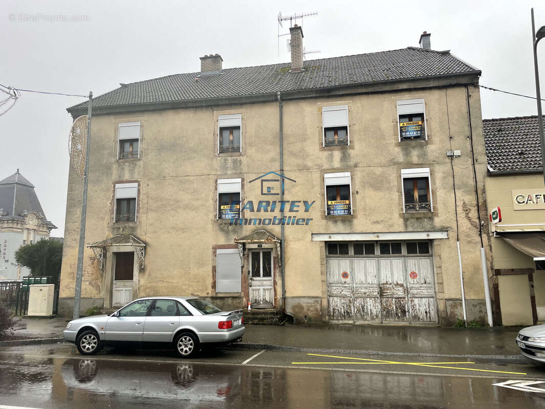 Immeuble Lure - photo 2