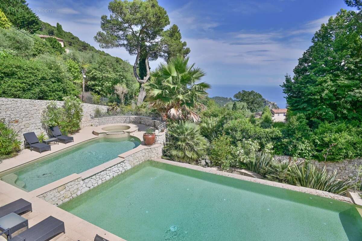 Maison à EZE