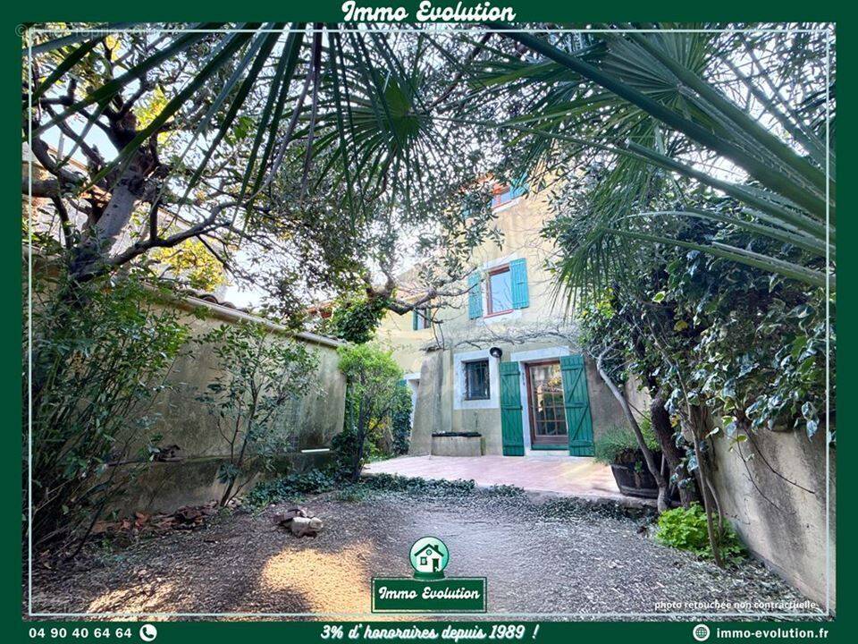 Maison à COURTHEZON