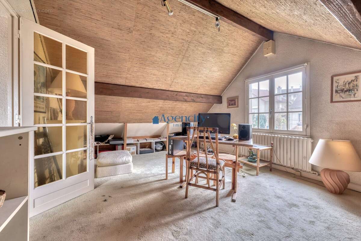 Maison à NOISY-LE-GRAND