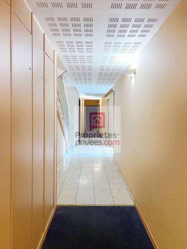 Appartement à LES ESSARTS-LE-ROI