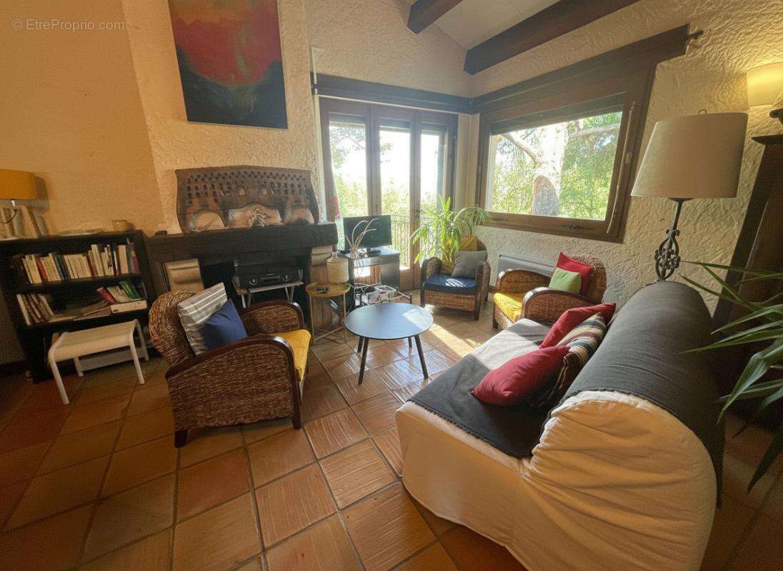 Maison à ESPARRON-DE-VERDON