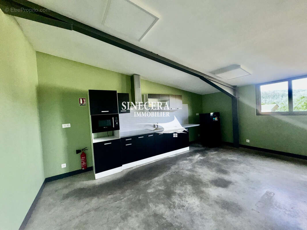 Commerce à PERIGUEUX