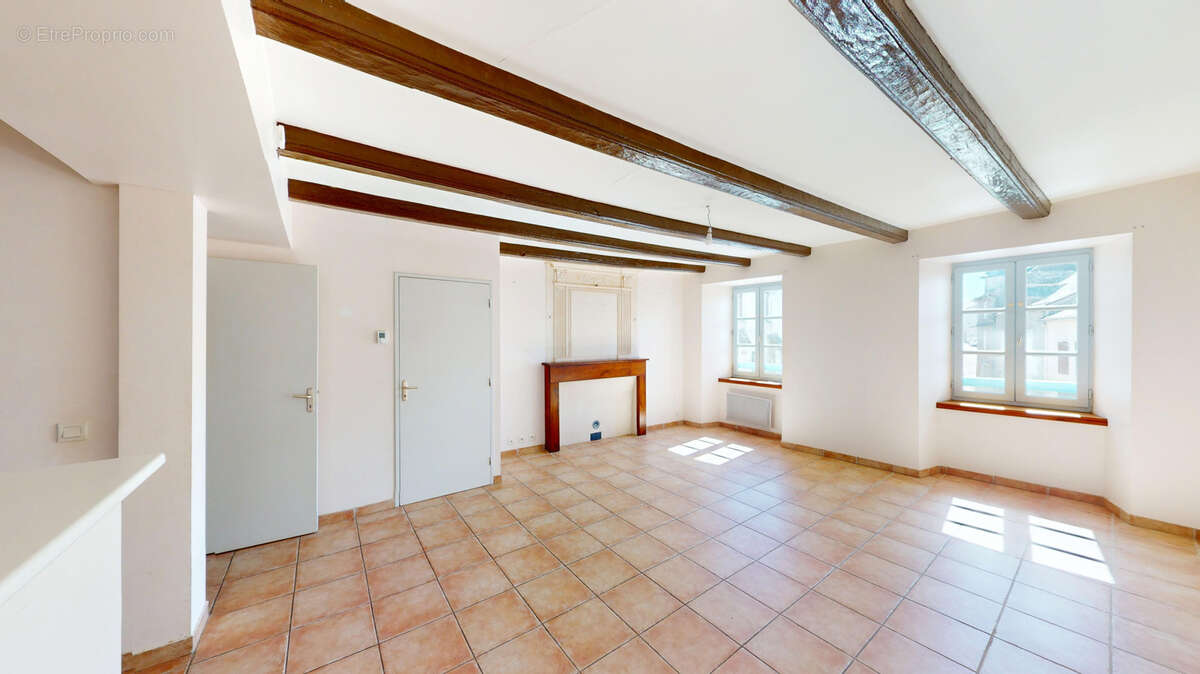 Maison à RIEUPEYROUX