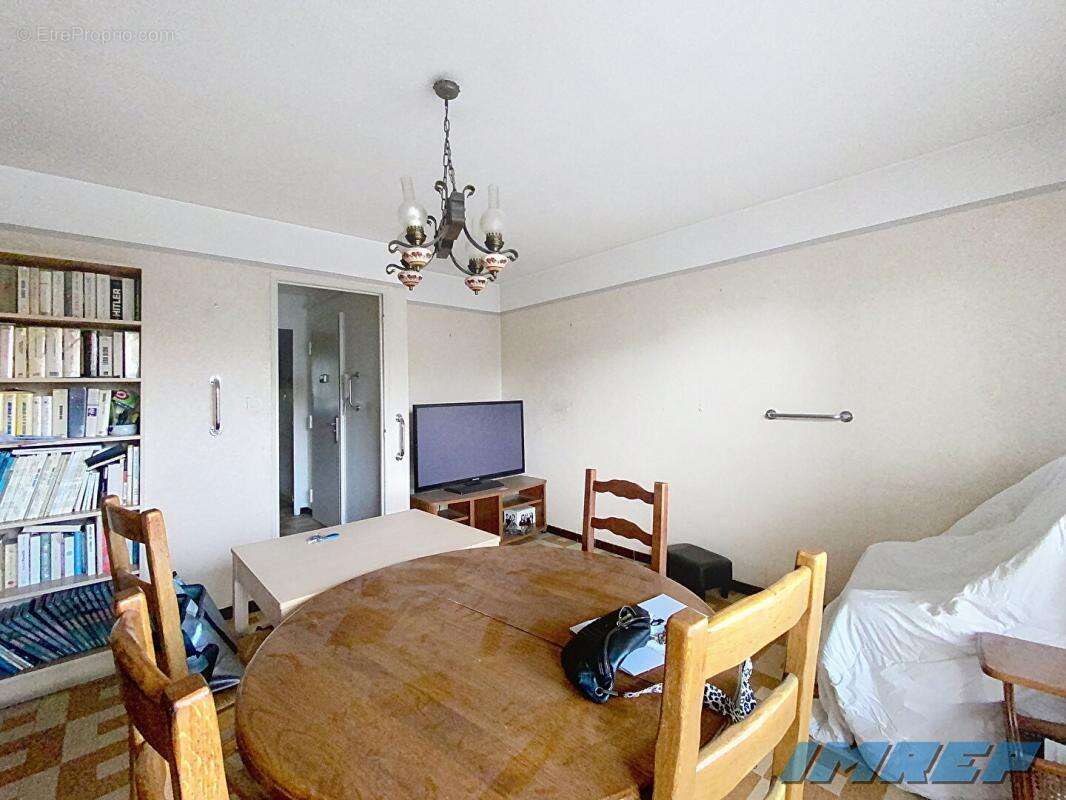 Appartement à MARSEILLE-9E