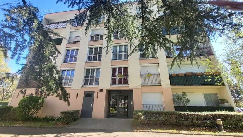 Investissement locatif clé en main – 2 pièces avec jardin, parking et cave à Yerres - photo 5