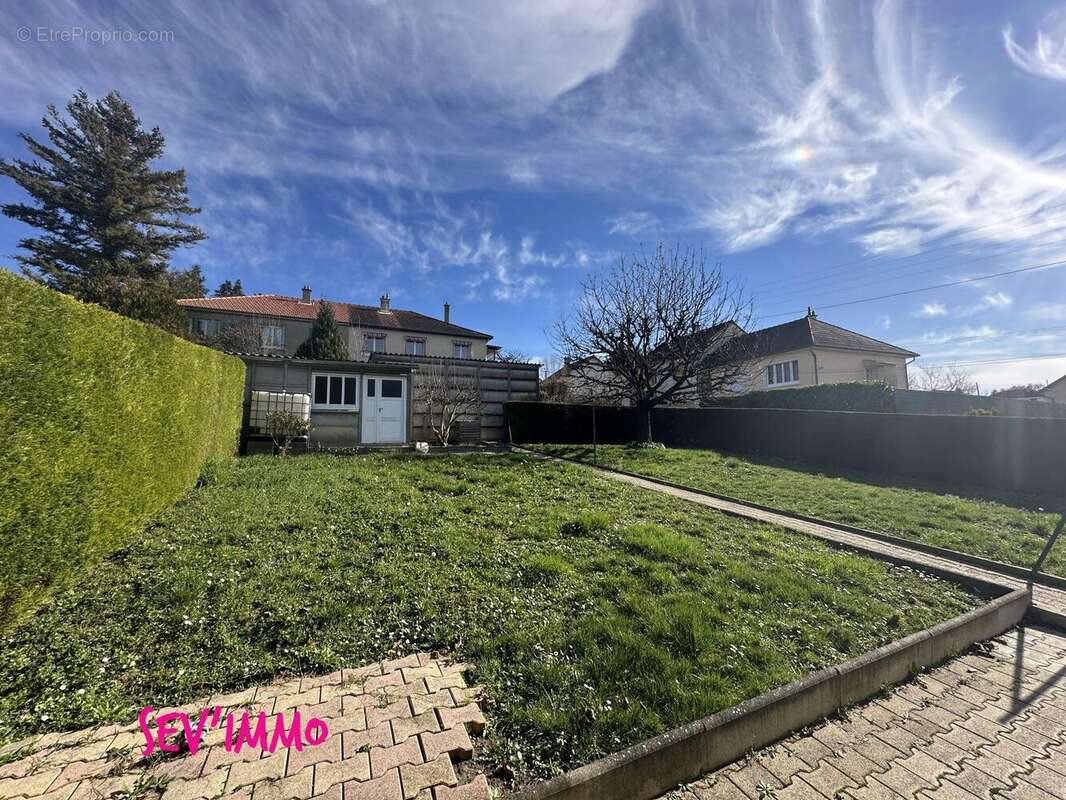 Maison à SAINT-GERMAIN-DES-FOSSES