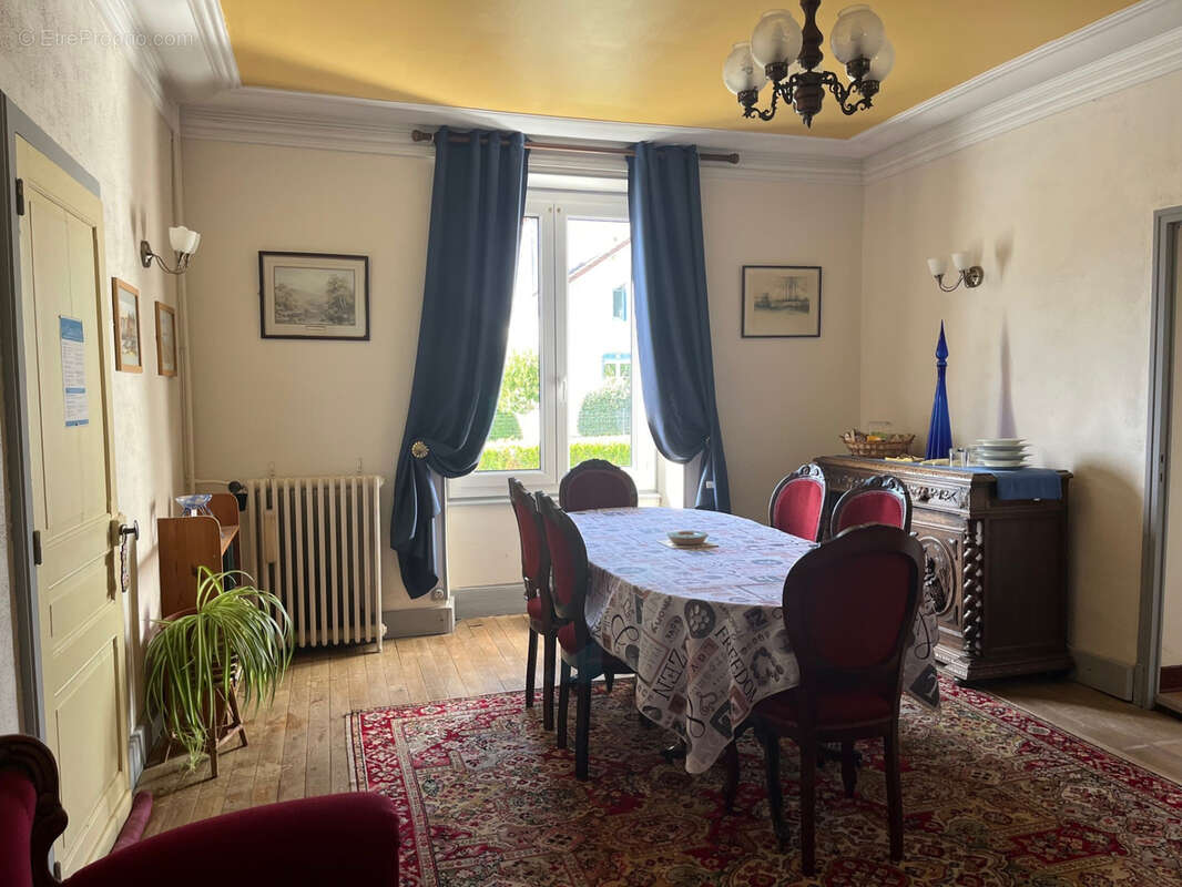 Maison à LA COQUILLE