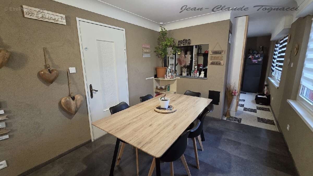 Maison à DANNEMARIE