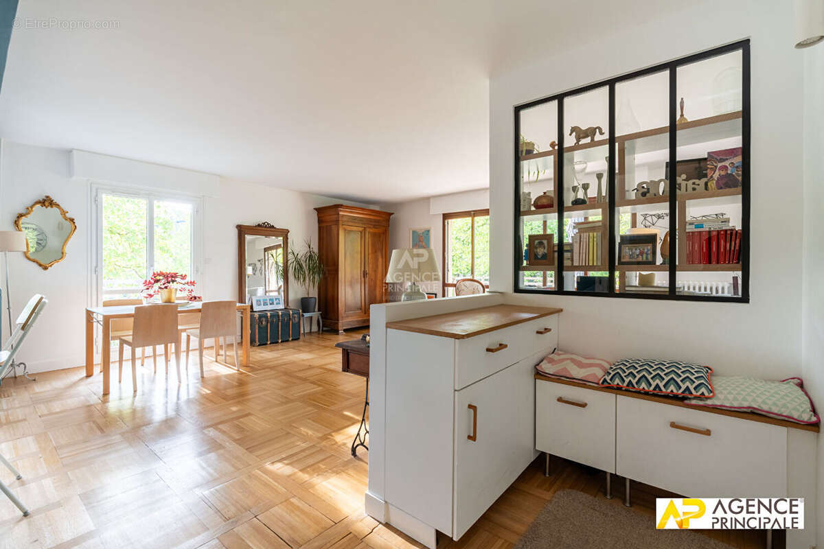 Appartement à MAISONS-LAFFITTE