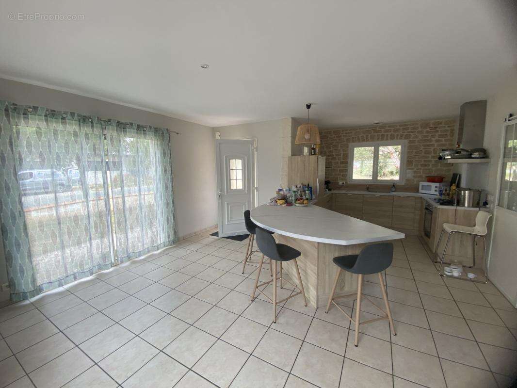 Maison à LONGEVILLE-SUR-MER