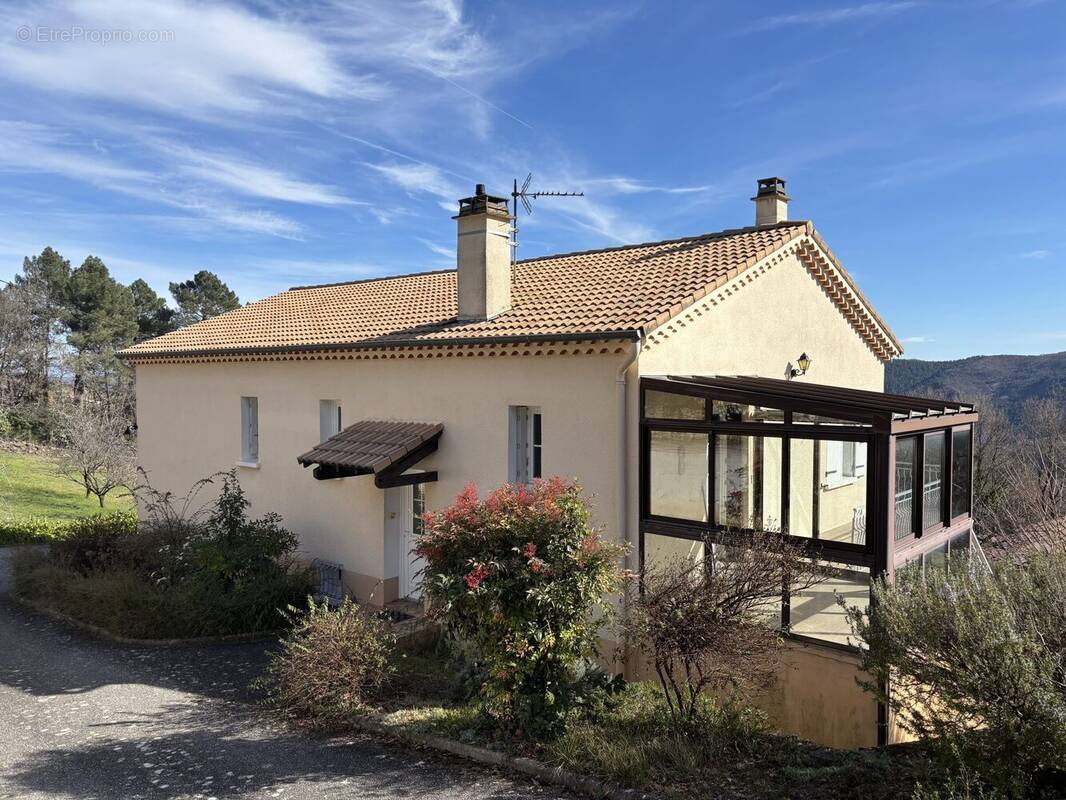 Maison à COUX