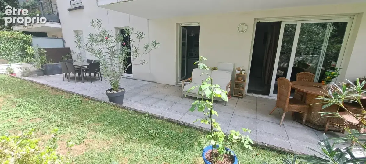 Agréable T3 de 69 m2 avec terrasse, cave et possibilité de garage - photo 2