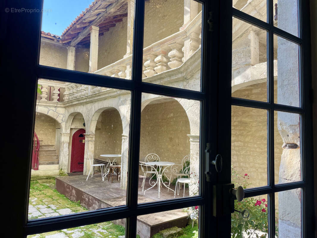 Maison à LA ROCHEFOUCAULD