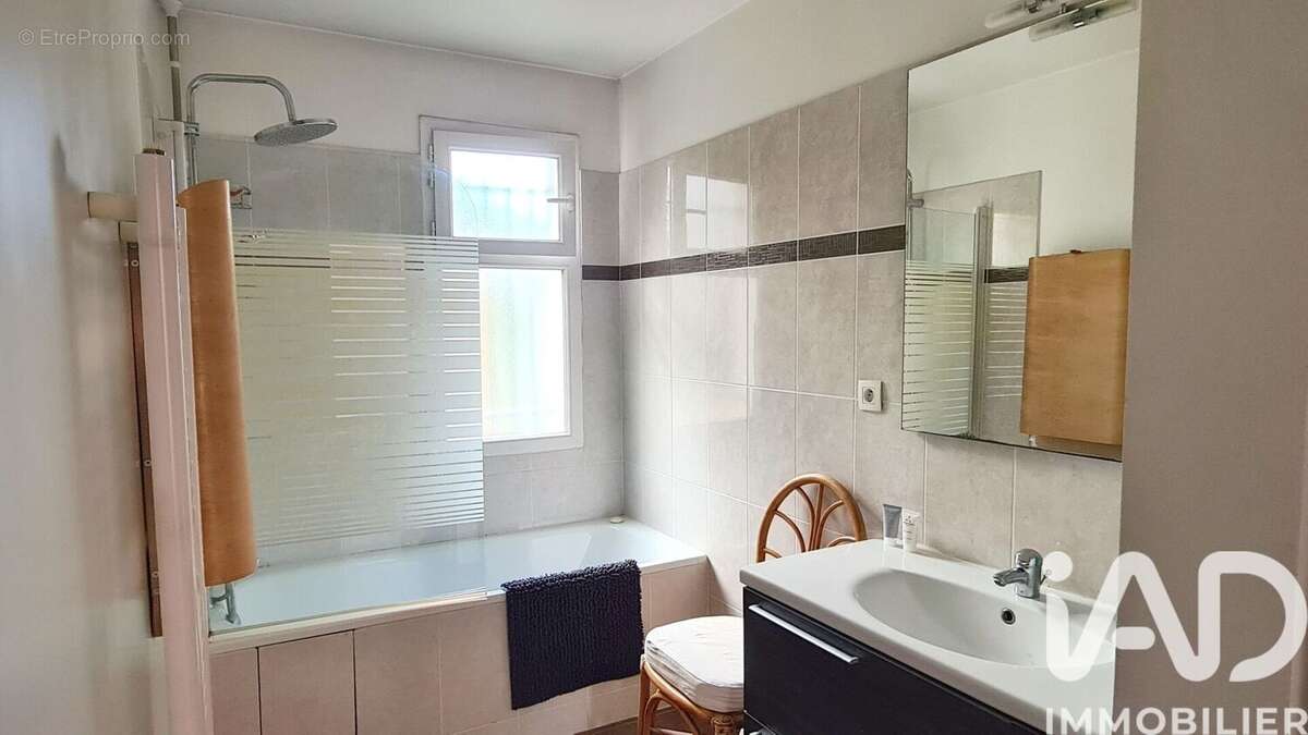 Photo 8 - Appartement à SAINT-DENIS