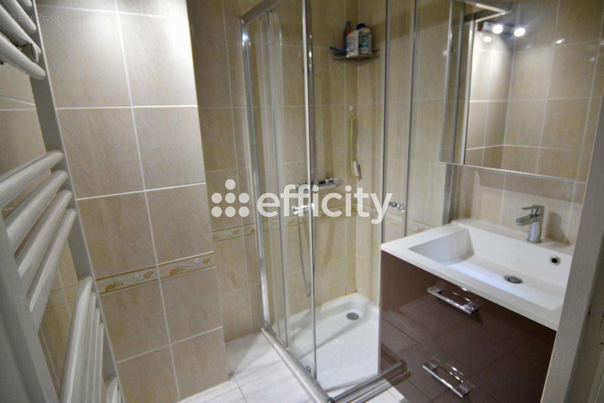 Maison à VILLENEUVE-LE-ROI