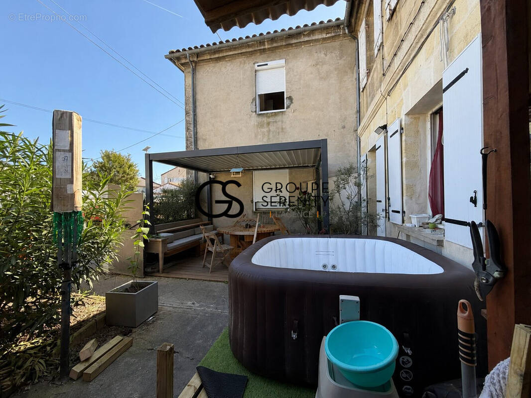 Appartement à BEGLES