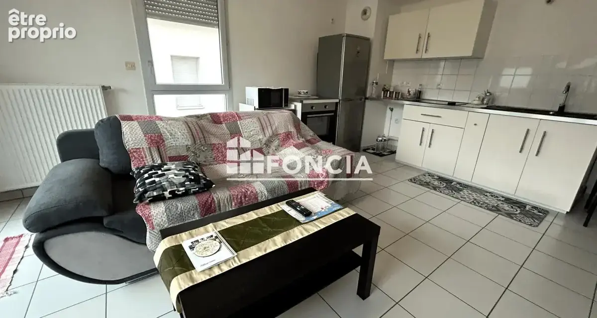 Appartement 2 pièces avec loggia et PARKING SOUS-SOL - Proche GARE - photo 4