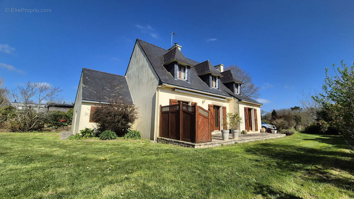 Maison à CLOHARS-CARNOET