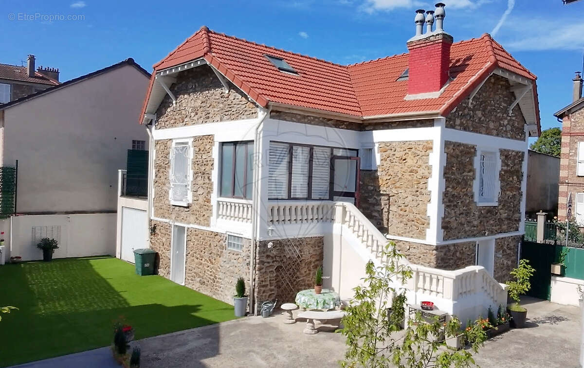 Maison à VILLENEUVE-SAINT-GEORGES