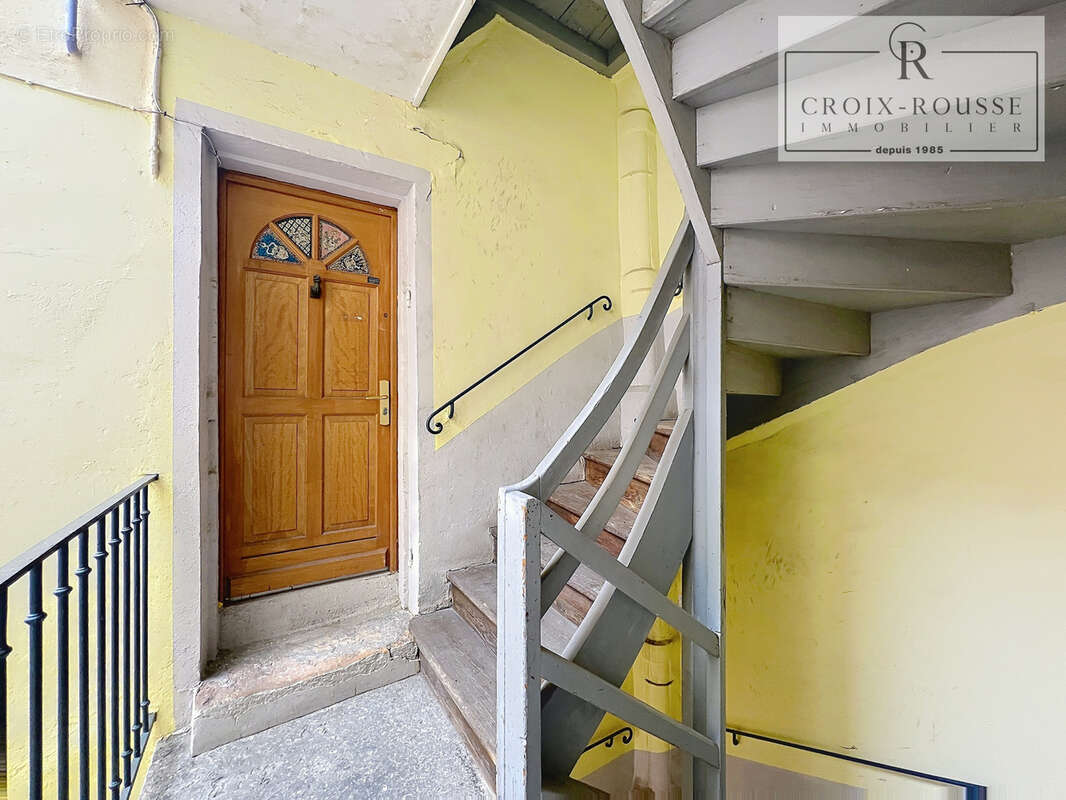 Exclusivité. croix-rousse. appartement de charme. au cœur de la grande rue - photo 11