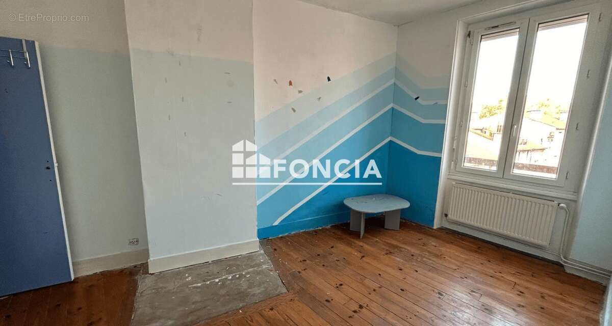 Appartement à SAINT-ETIENNE