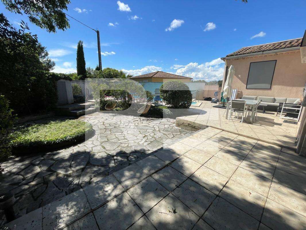 Maison à NIMES