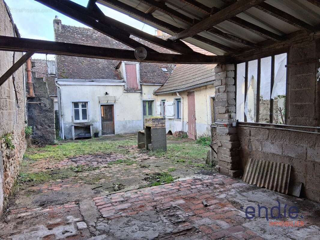 Maison à COULEUVRE