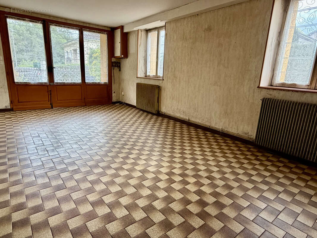 Maison à FEYTIAT