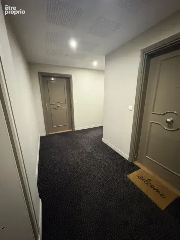 Beau deux pièces occupé - Immeuble récent A21 - photo 3