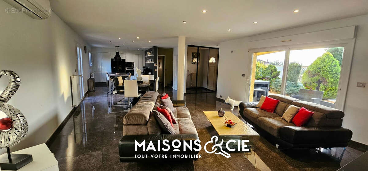 Maison Lagnieu 7 pièce(s) 180 m2 - photo 8