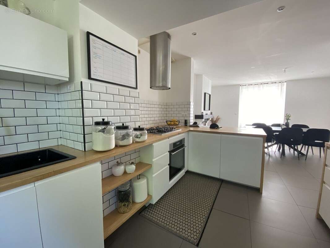 Commerce à BARBECHAT