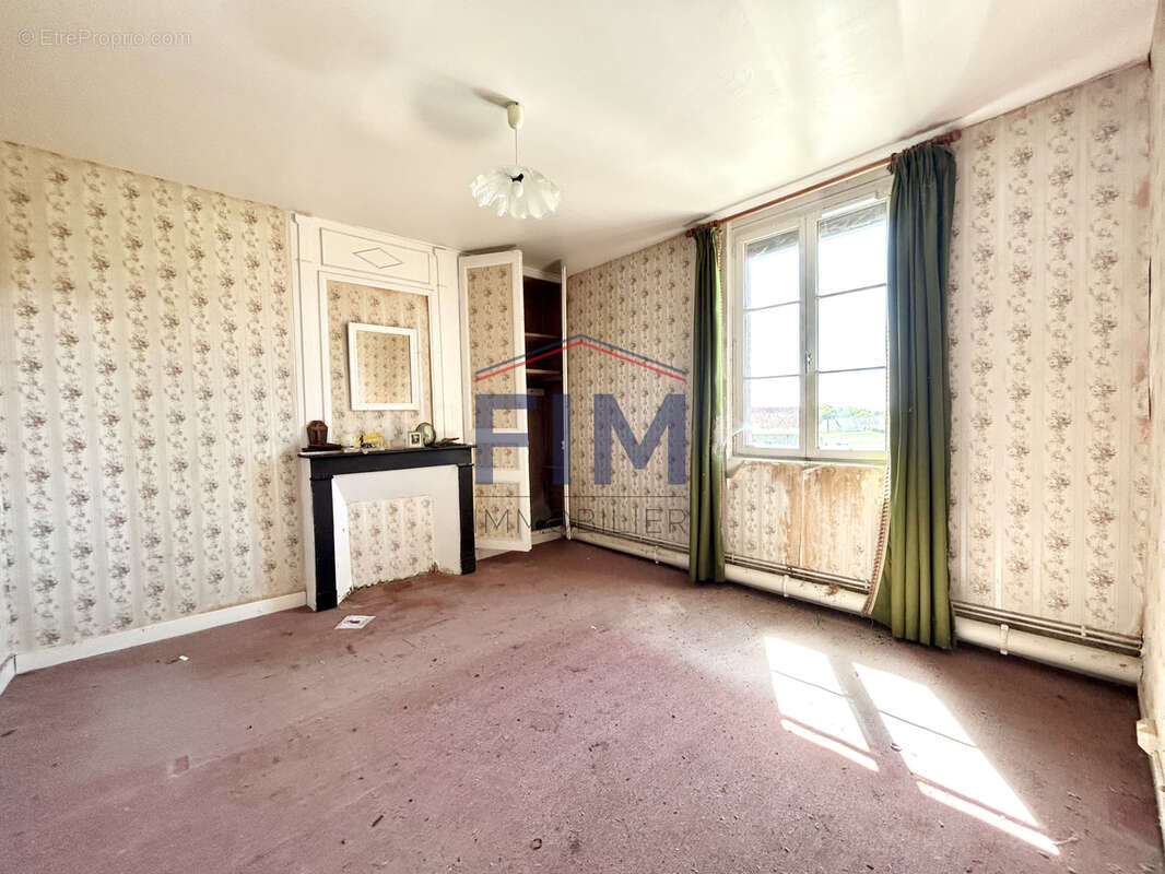 Maison a renover - photo 5