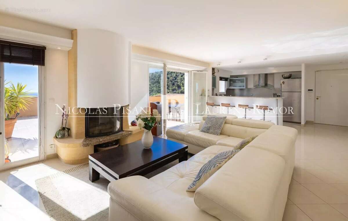 Appartement à EZE