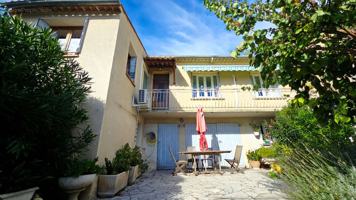 Maison à VAISON-LA-ROMAINE
