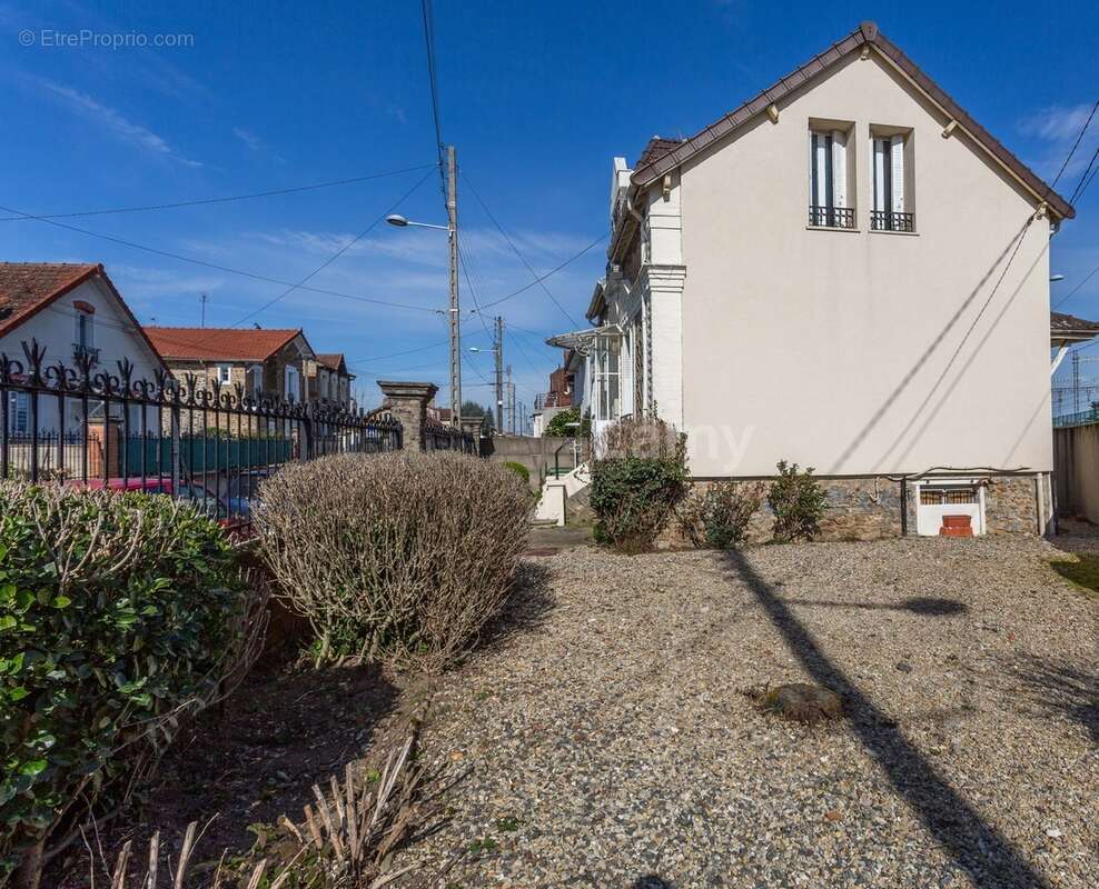 Maison à ABLON-SUR-SEINE